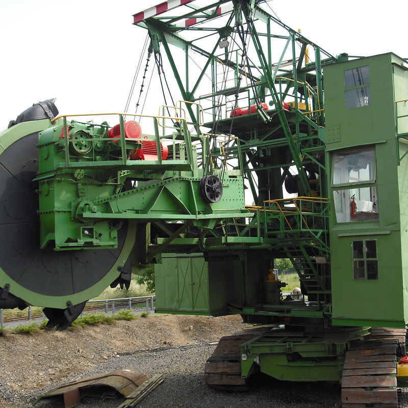 Ein Schaufelbagger des Braunkohle Bergbaumuseums in Borken.