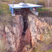 Die Korbacher Spalte ist eine Fossilfundstelle oberpermischer Wirbeltiere und das zweit-bedeutendste paläantologische Bodendenkmal in Hessen